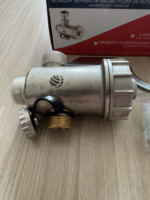 Mosiężny filtr/separator magnetyczny Hydroland do kotłów CO 3/4".
