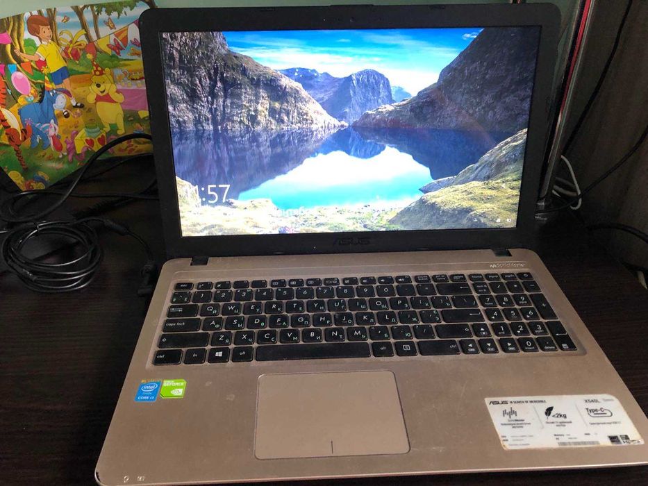 ноутбук Asus моделі X540LJ-XX550D