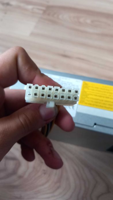 Zasilacz Fujitsu DPS-250AB-82A 250W – sprawny