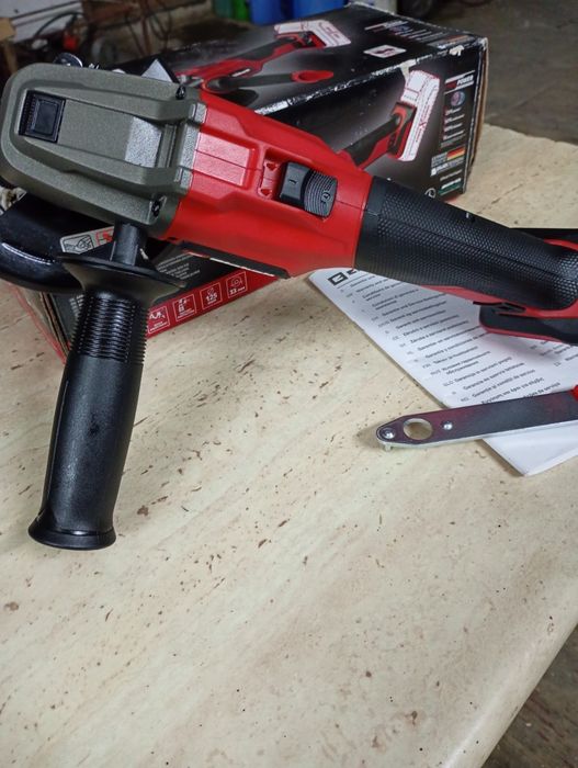 Szlifierka akumulatorowa