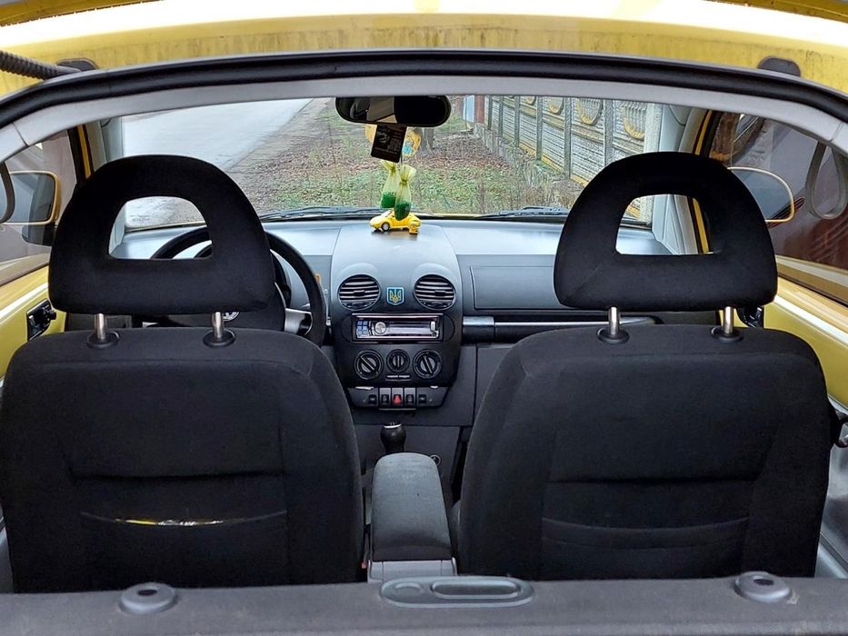 Volkswagen New Beetle Жжжжук :)