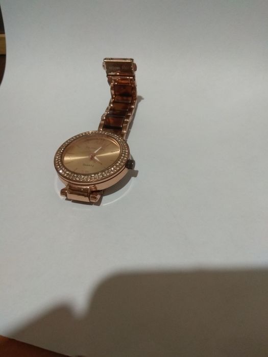 Женские часы Michael Kors