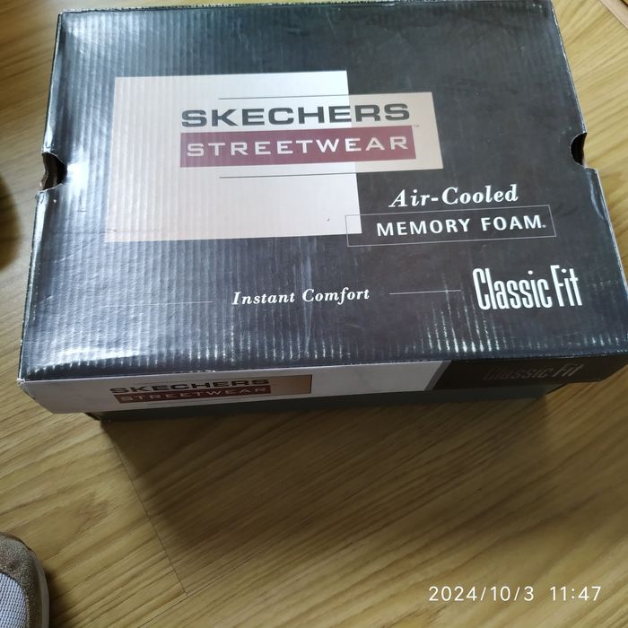 Botins/ botasda skechers, muito bom estado, muito confortáveis.