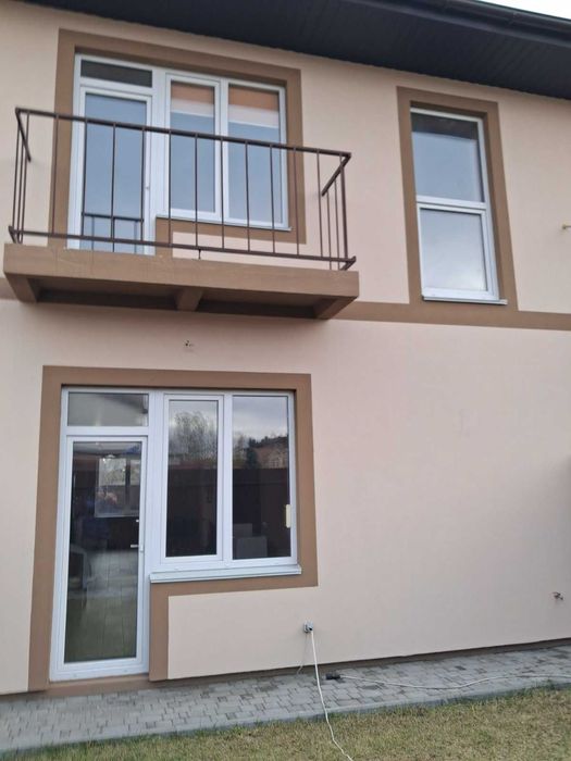 БЕЗ% Таун 130 м2 з ремонтом Святопетрівське.