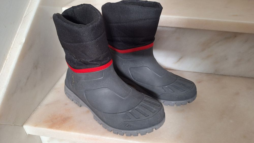 Fatos botas e luvas para neve