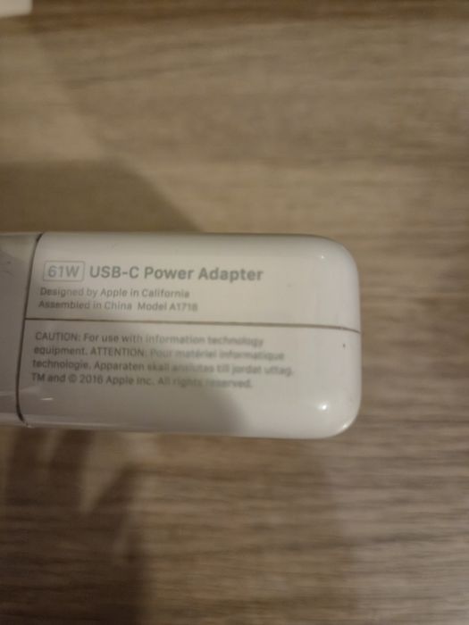 Carregador Apple 61W USB-C Power Adapter (A1718)