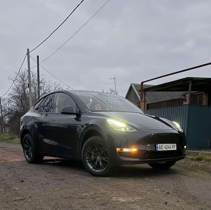 Теслa Y long range dual motor 82 kw