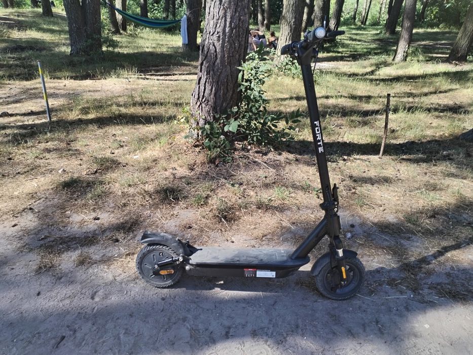 Електросамокат Forte