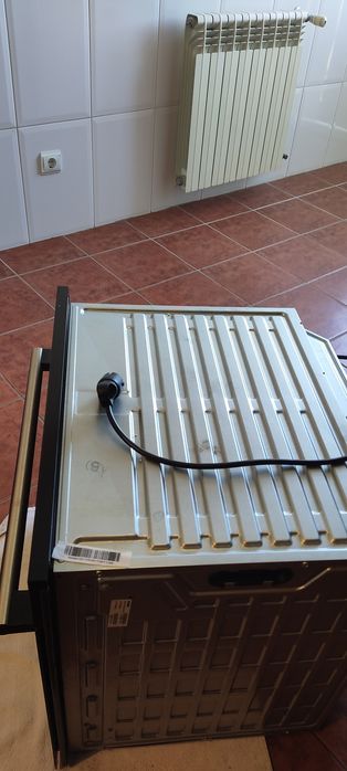 Forno Encastrar Hotpoint Ariston Hidrolítico 71L Classe A+