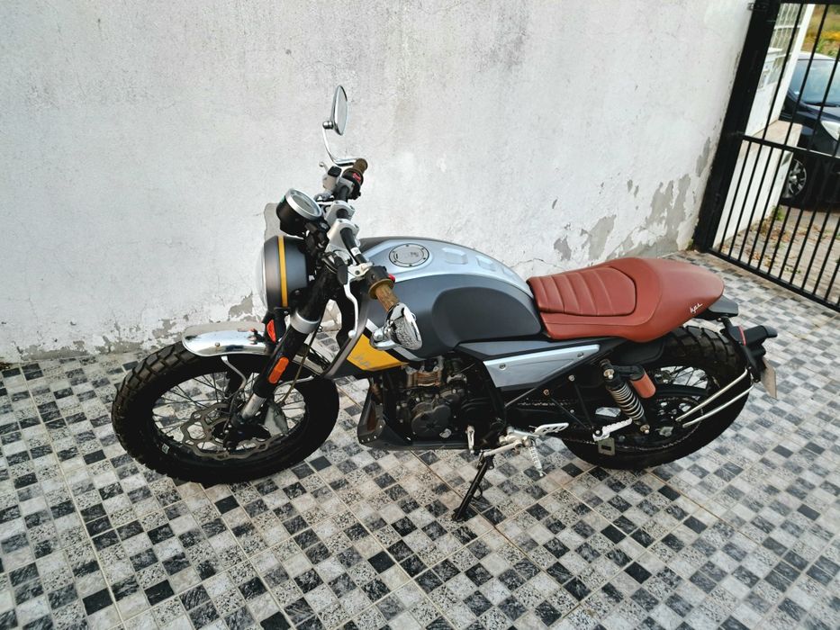 Moto FB Mondial HPS 125