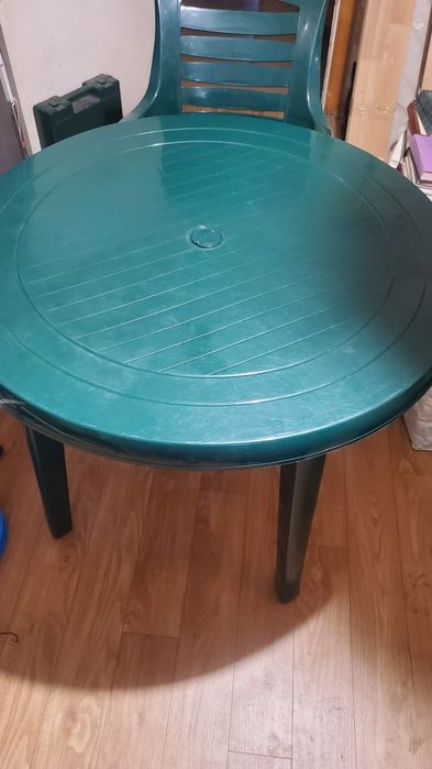 Набор пластиковой садовой мебели