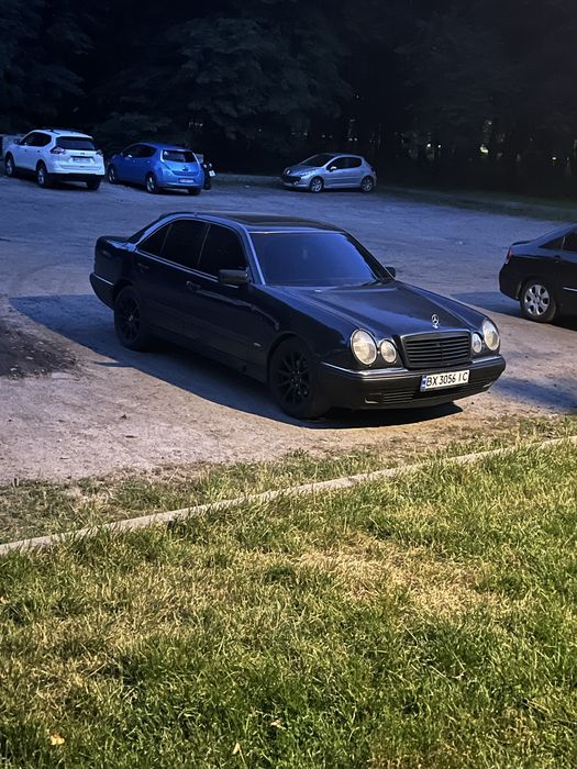 Mersedes benz 210