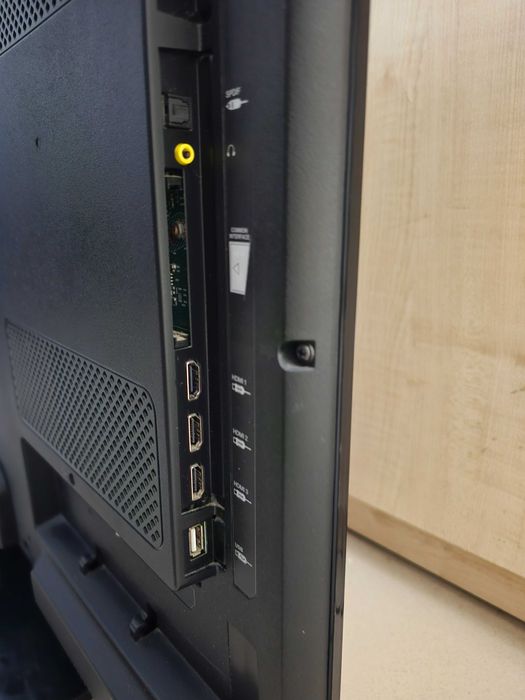 Telewizor TCL L32D3300C 32" HD Ready