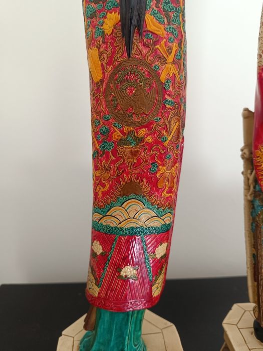 Figuras Orientais pintadas à mão