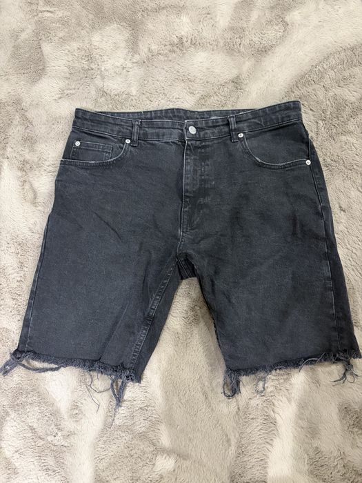 Джинсовые шорты Zara черные мужские
