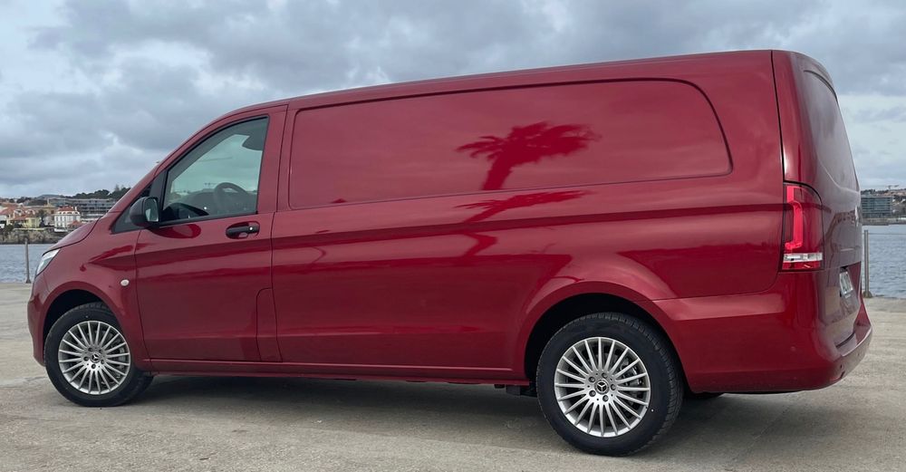 Mercedes Vito Furgão Select Longo 119CDI/34 AWD 4x4 190 cv