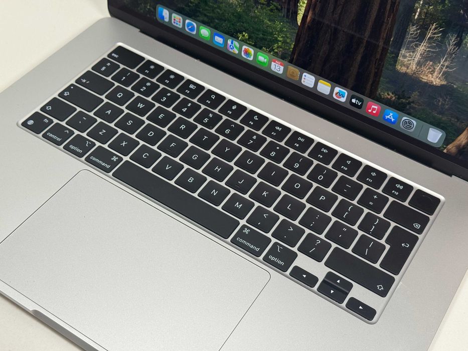 MacBook Air 15 2023 M2 98% Kondycji 8GB 256GB Super Stan Pudło Gwaranc