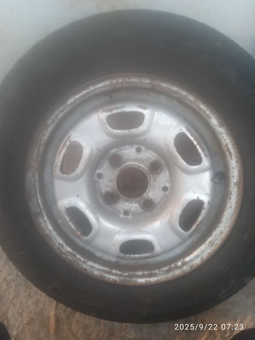 Продам комплек колес r13