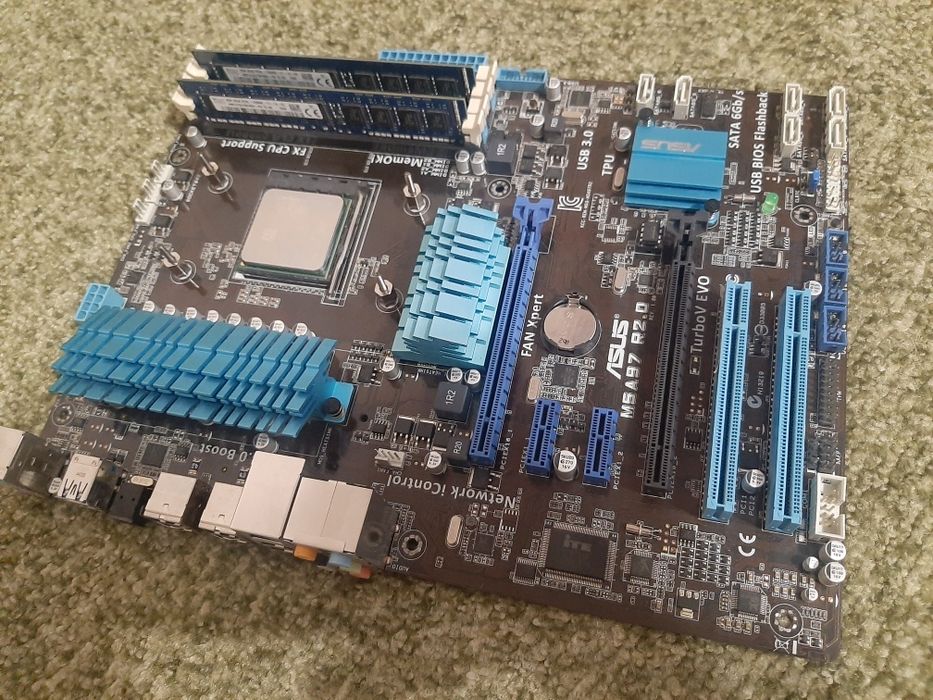 Материнська плата ASUS  M5A97 R2.0, 16Gb DDR3, Intel i5 4670K