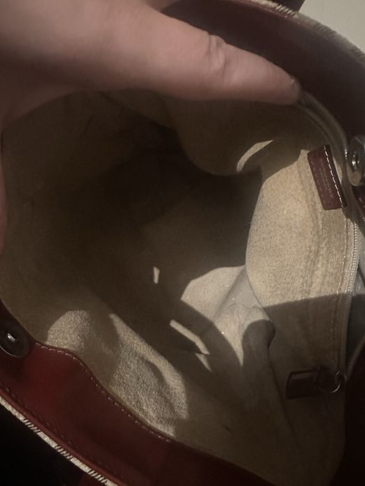 Mala Burberry modelo Antigo