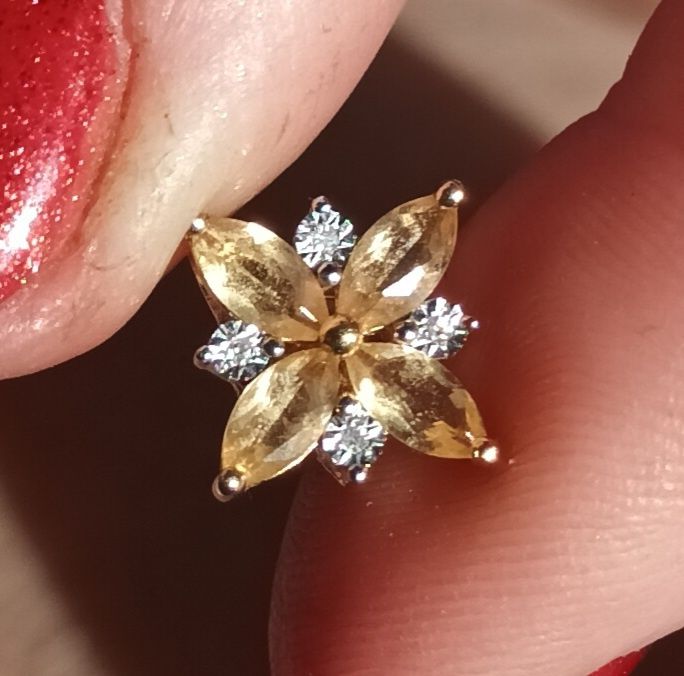 Серьги 585 * с бриллиантами  и жёлтым  цытрином