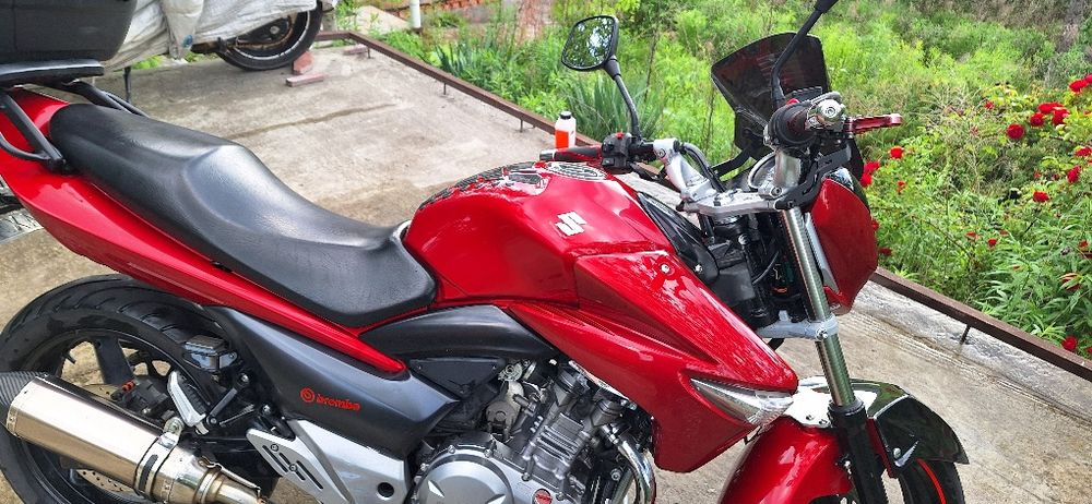 Мотоцикл SUZUKI GW 250