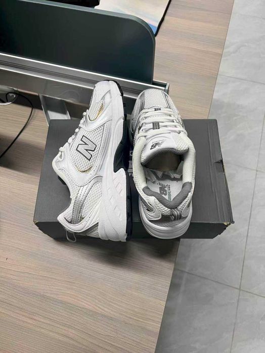 SNEAKERSY Damskie białe