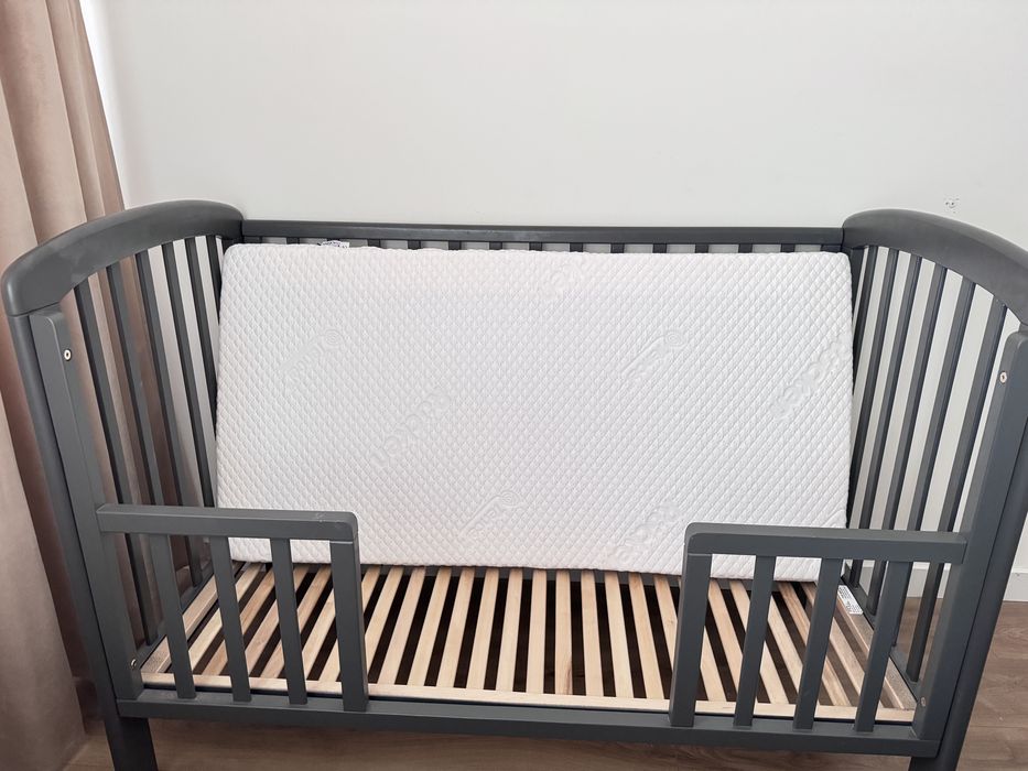 Łóżeczko dziecięce Troll LUX 120x60 Seal Grey + materac Rucken