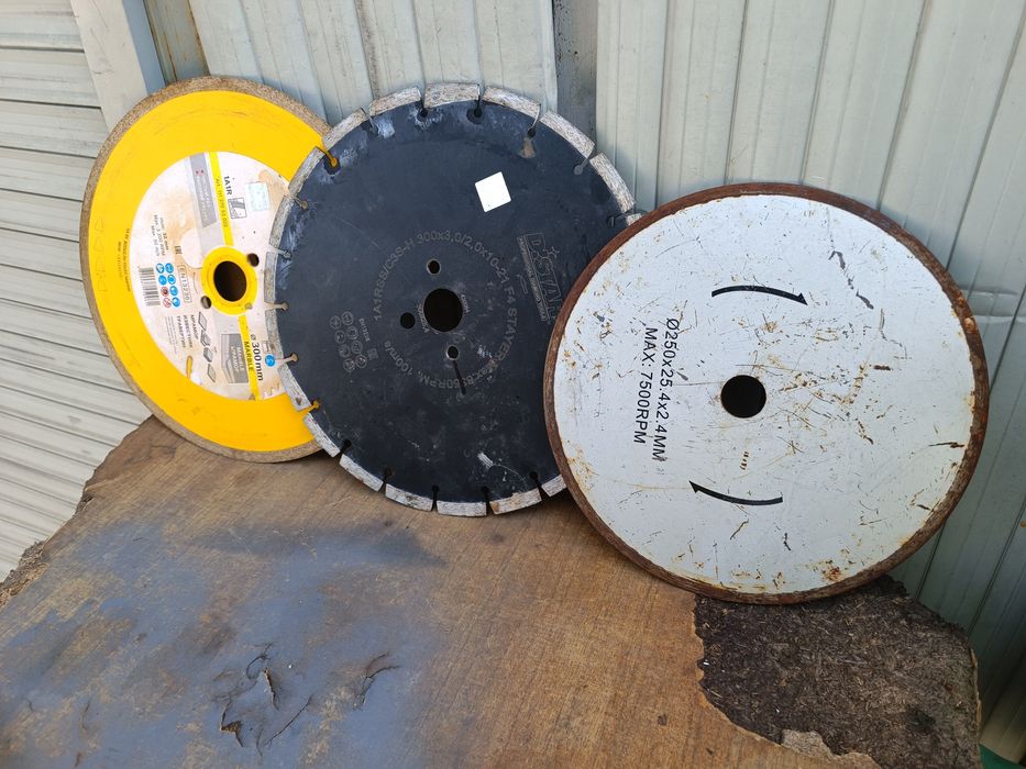 Диск алмазный, отрезной 300 мм Distar