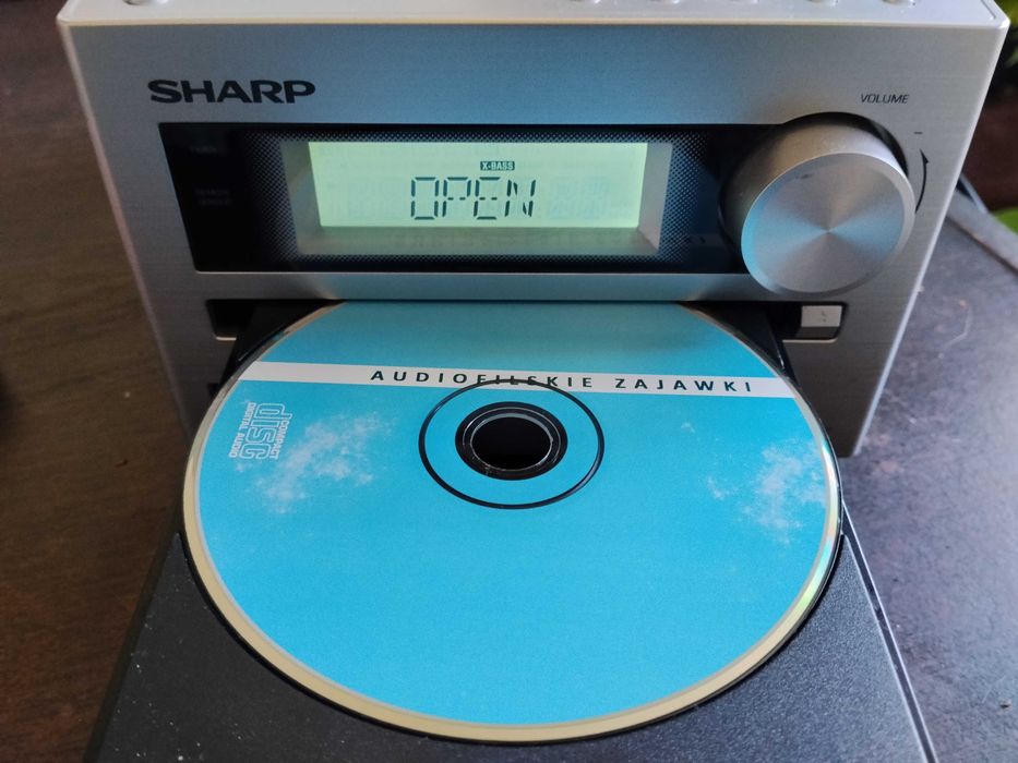 Sharp XL-E12 Mini Wieża