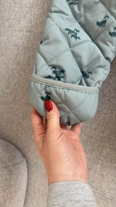 Теплий дитячий комбінезон бренду H&M ,62 см ,в ідеальному стані