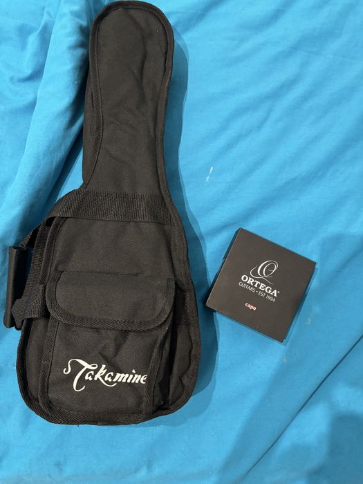 Ukulele z zestawem
