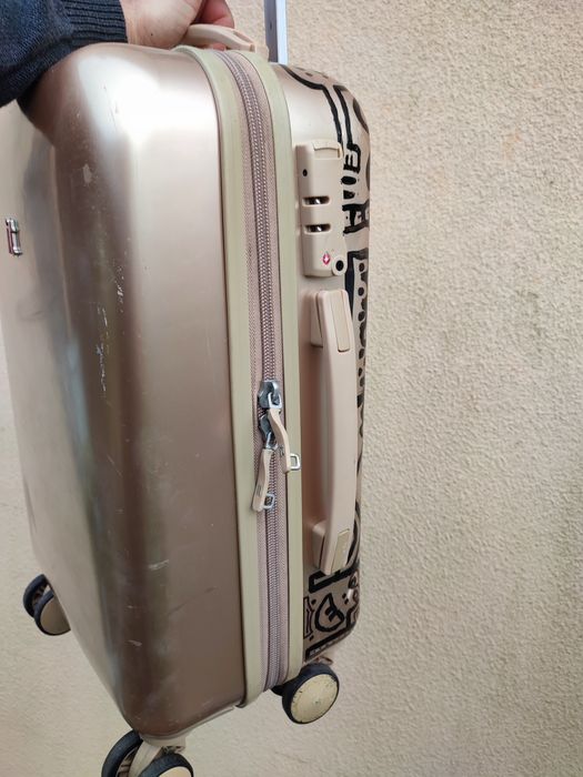 Mala troley super diferente it tribute Mr doodle