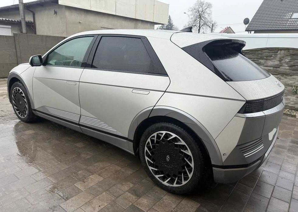 Hyundai Ioniq 5  2023