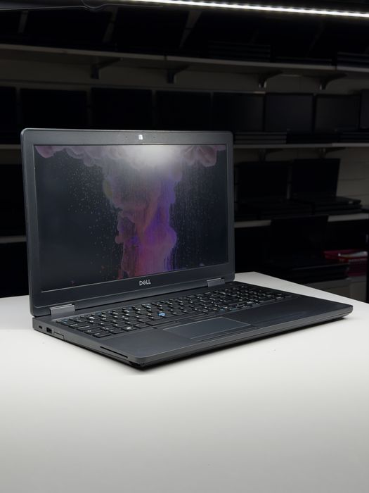 Laptop Biznesowy Dell Latitude 5590 |15"| i3-7gen 8GB RAM 256GB SSD