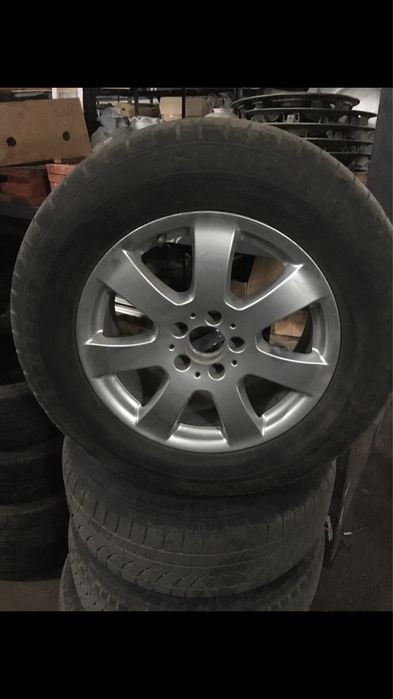 Диски з шинами 235-65-17 /5*112