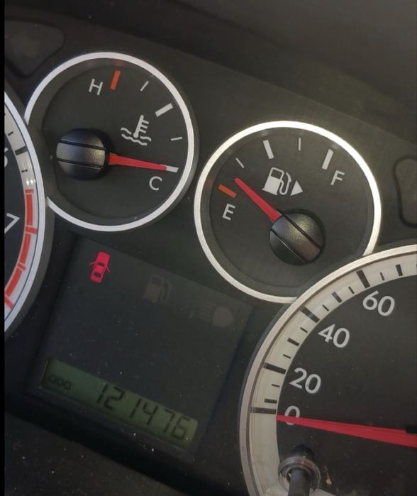 Chevrolet Aveo - Gasolina - Apenas 120 Milkm