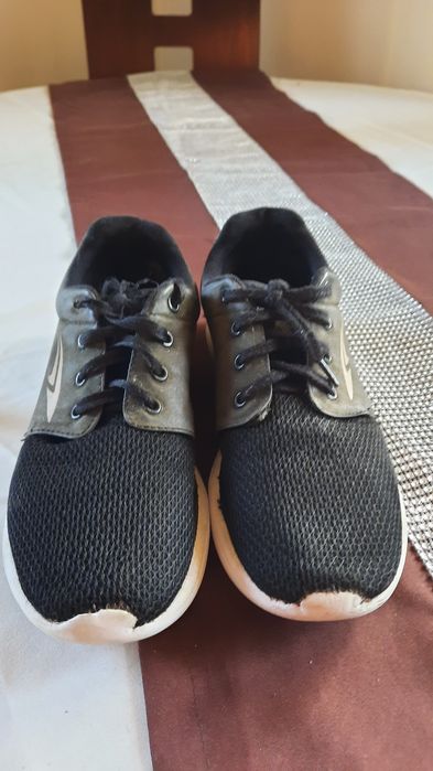 Buty sportowe rozm.39