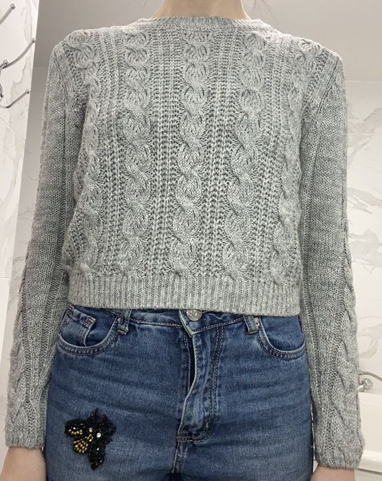 В'язана кофтинка