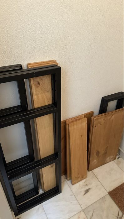 Estantes para colocar na parede