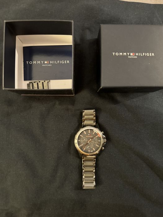 Relogio TOMMY hilfiger