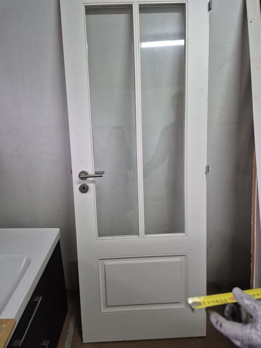 Porta de madeira com vidro