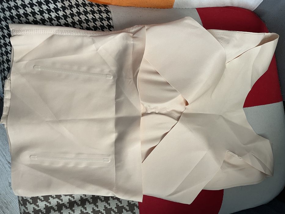 Biustonosz modelujący 4 w 1, gorset, Tank Top r.M