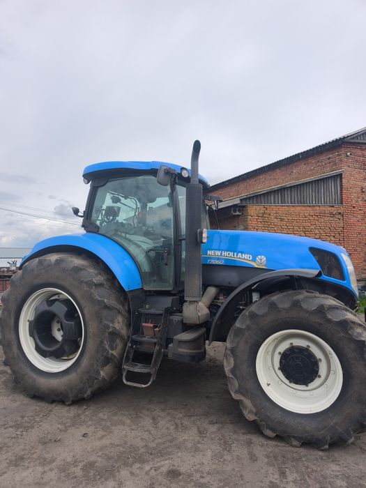 New Holland T7060