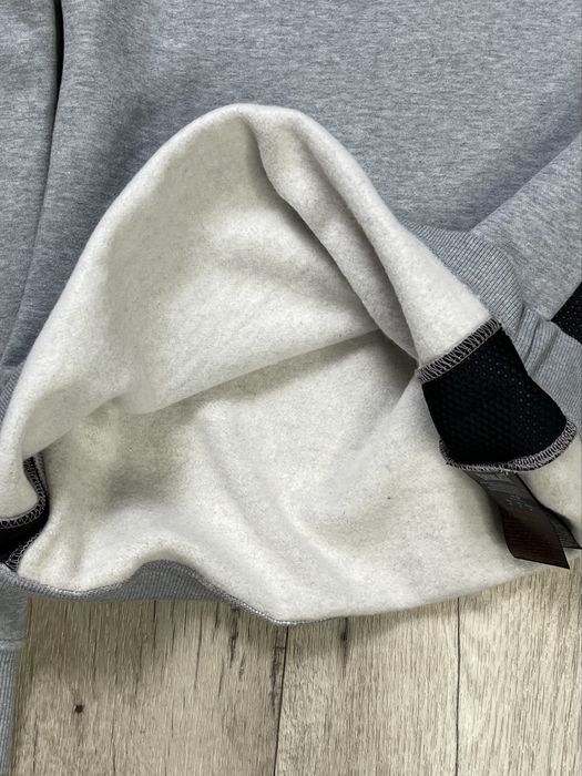 Everlast кофта свитер S-М размер толстовка на флисе серая