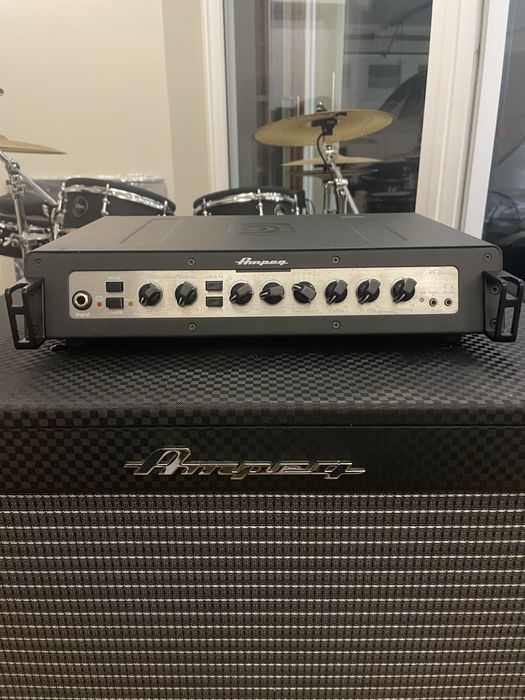 Amplificador Ampeg Portaflex PF-800