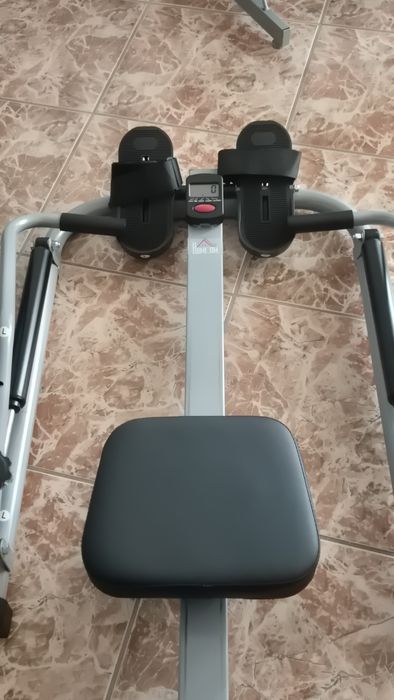 Banco de remo sem uso