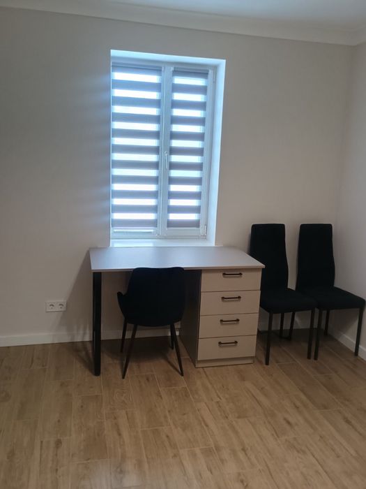 Оренда сучасного будинку: новий ремонт, камін, генератор.