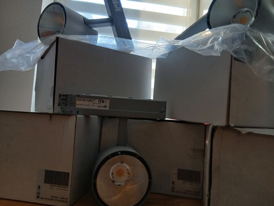 18 st Sprzedam lamp ledowych na szynoprzewód