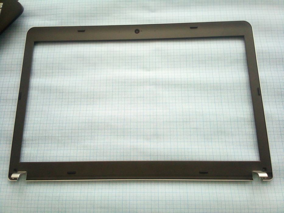 Рамка Lenovo ThinkPad E531 AP0SK000F00